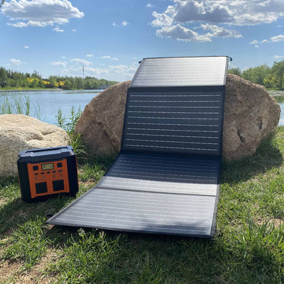 160W opvouwbare zonnepanelen met 156,75mmx156,75mm celgrootte Maximale systeemspanning 100V