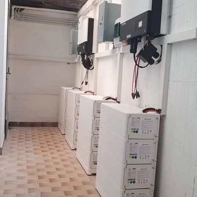 Stapelbare modulaire 51.2v Lifepo4 Lithium Ion Home Solar System 6000 Times 208Ah energieopslagbatterij