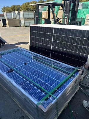 JA Solar JAM78D40 MB Mono Half Cell Solar Panel 600W-625W voor commercieel zonnestelsel
